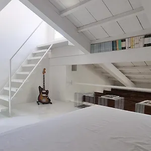https://white-frari.hotelslidodijesolo.com