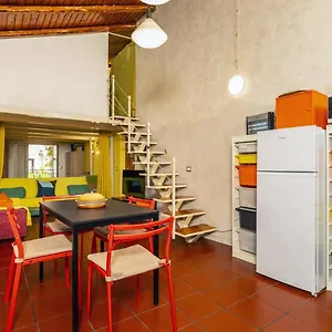https://la-dimora-di-via-manzoni.taorminaitalyhotels.com