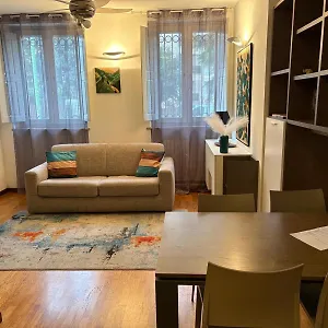 Lillaholidays - Tertulliano 8 , Milán Italia
