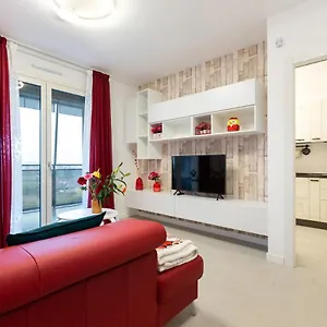 Fiera Flat With Garage , Milán Italia
